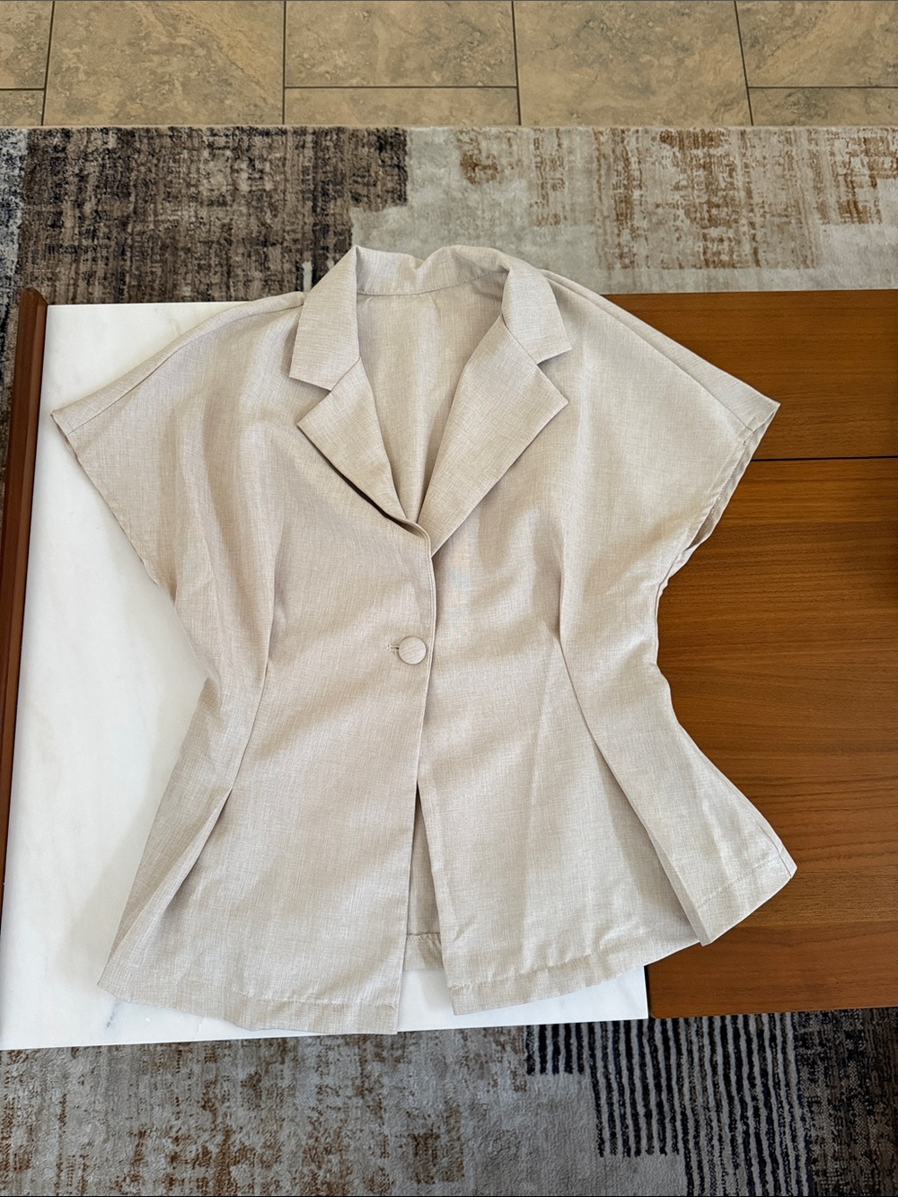 Women's Short-Sleeve Tailored Blazer in Light Cream